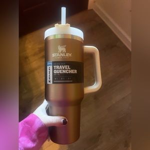 STANLEY 40oz Travel Quencher